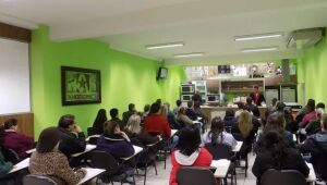 Angeloni retoma aulas presenciais de gastronomia com cursos em Jaraguá