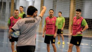 Jaraguá Futsal inicia disputa por vaga na final do Estadual 