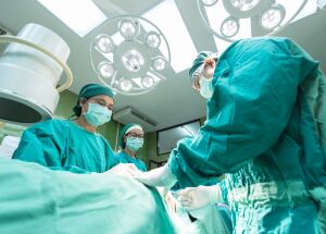 Cirurgia urológica minimamente invasiva