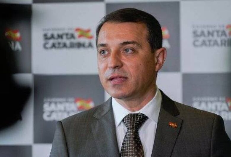 Governador Carlos Moisés testa positivo para Covid-19