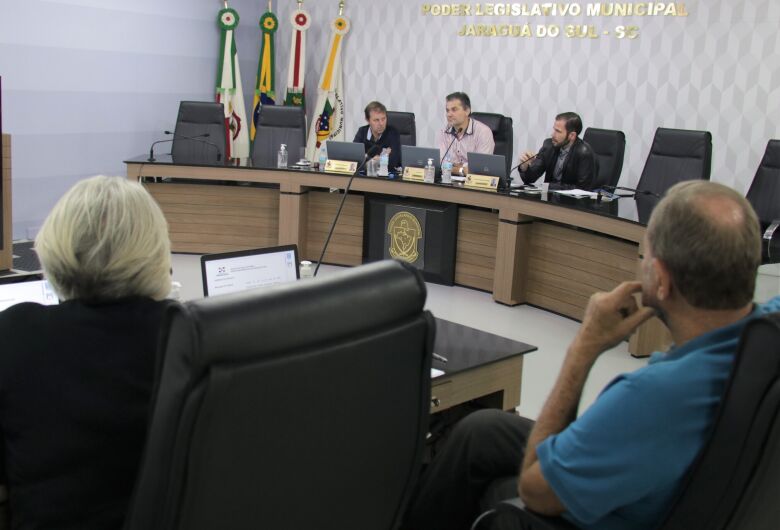 Vereadores aprovam moção solicitando Colégio Militar em Jaraguá
