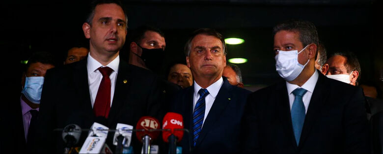 Bolsonaro entrega medida provisória para privatização da Eletrobras  - Crédito: Marcelo Camargo/Agência Brasil