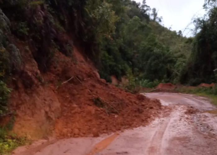 Deslizamento de terra no no Rio Manso - Crédito: Divulgação / Prefeitura de Jaraguá 