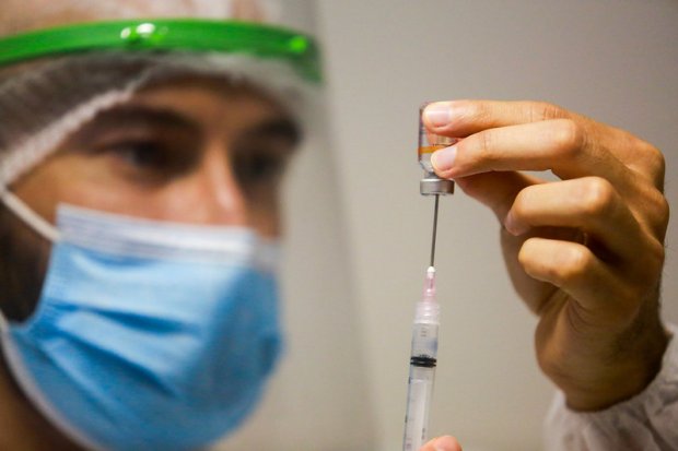 Santa Catarina já aplicou 290 mil doses de vacina contra a covid-19 - Crédito: Julio Cavalheiro / Secom