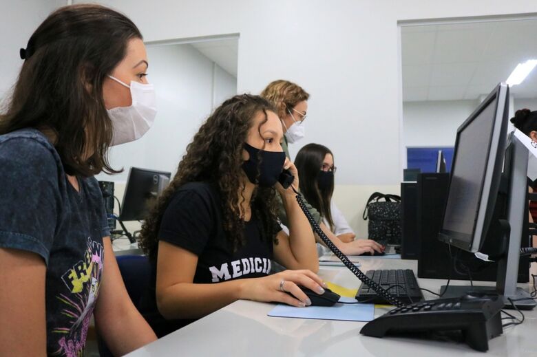Mais de três mil pacientes covid monitorados por alunos da Estácio em Jaraguá  - Crédito: Divulgação 