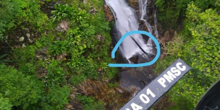 Jovem de 19 anos morre após cair de cachoeira em Joinville - Crédito: Divulgação BAPM