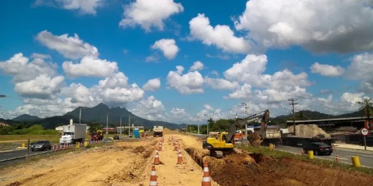 Vereadores de Guaramirim querem explicações sobre o andamento das obras na BR-280 - Crédito: Julio Cavalheiro/Secom