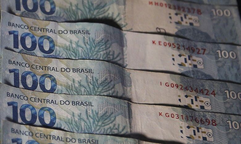 Trabalhadores nascidos em junho podem sacar até R$ 1 mil no FGTS - Crédito: José Cruz | Agência Brasil
