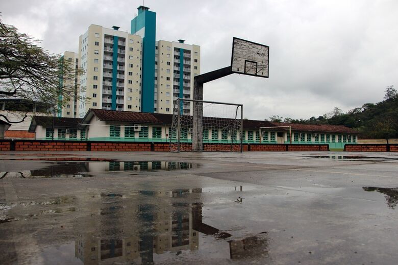 Início da obra do ginásio esportivo na escola Alvino Tribess é autorizada - Crédito: Divulgação 