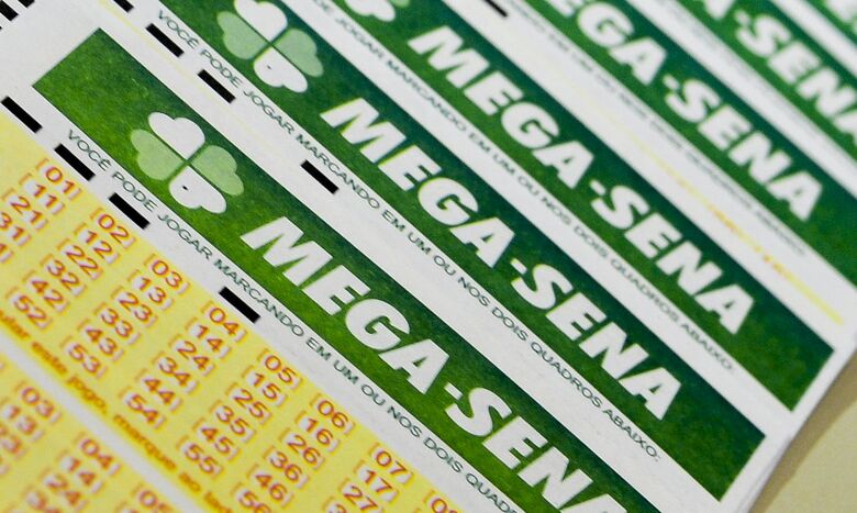 Mega-Sena deste sábado sorteia prêmio de R$ 3 milhões - Crédito: Marcello Casal Jr/Agência Brasil