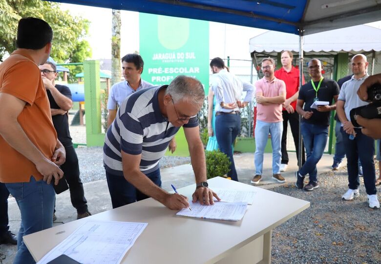 Prefeitura vai pavimentar mais 60 ruas em Jaraguá do Sul - Crédito: Divulgação / Prefeitura de Jaraguá do Sul